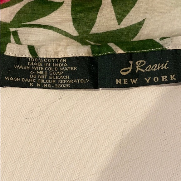 SARONG-WITH SUNGLASSES OR PHONE HOLDER-BEAUTY!! - Picture 4 of 4